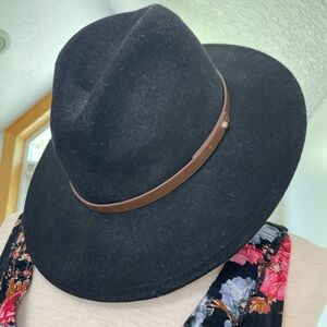 Altar’d State : Black Fedora Hat